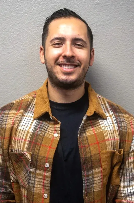 Photo of Gabriel Flores